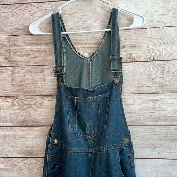 DISTRESSED LIGHTWEIGHT DENIM OVERALLS IN BLUE - Picture 4 of 10